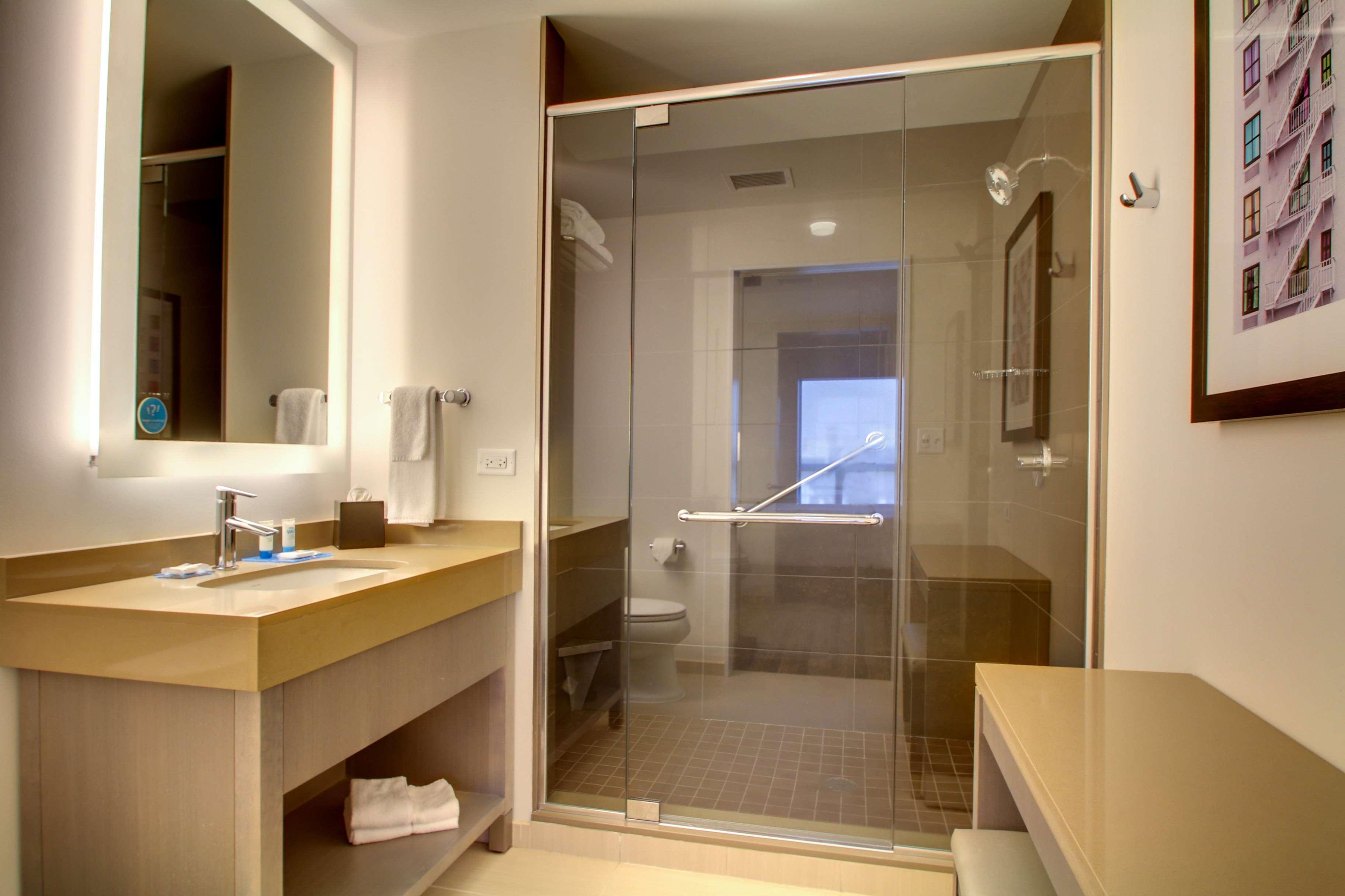 Hyatt House Chicago/Evanston Bagian luar foto