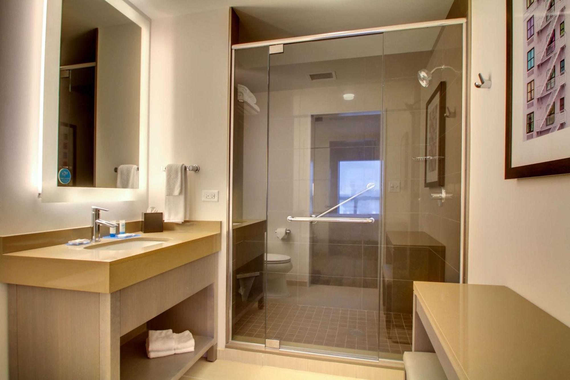 Hyatt House Chicago/Evanston Bagian luar foto